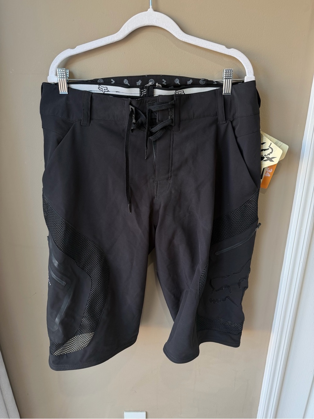 FOX bike & ski shorts